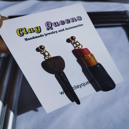Makeup kit earrings