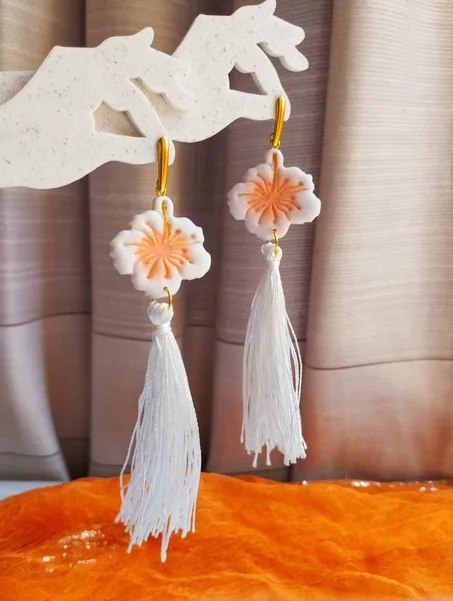 Flora & Fringe