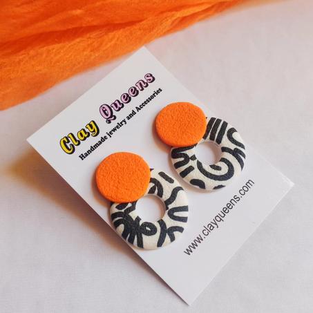 Minimalist vibrant earrings