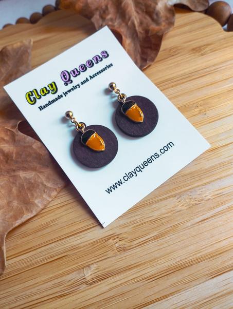 Oak earrings