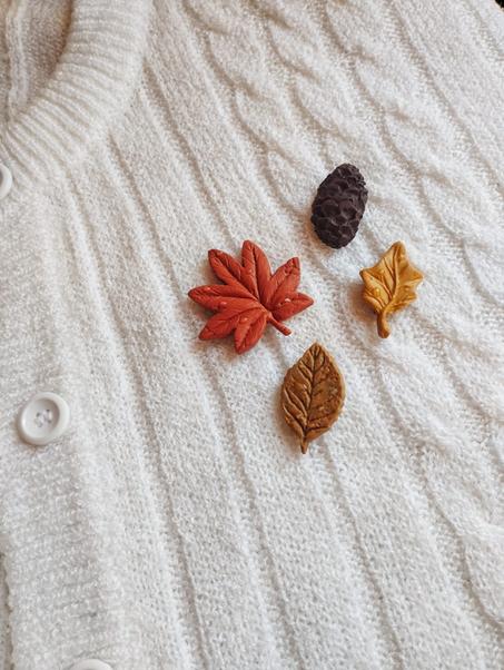 Autumn leaf brooches pack