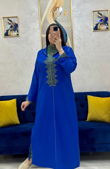 جلابة  بالطرز والعقاد