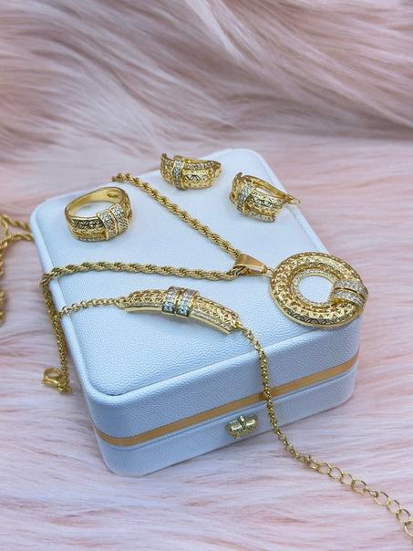 مجموعة مميزة وراقية لستايلك الأنيق