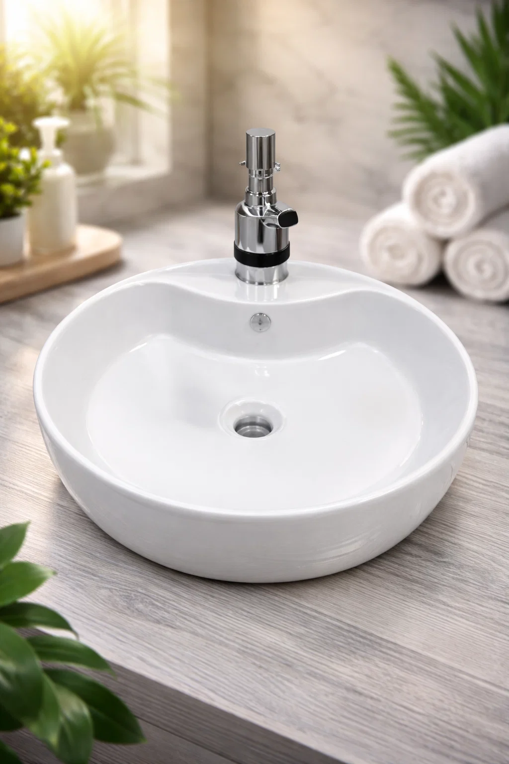 مغسلة حمام سيراميك بتصميم عصري