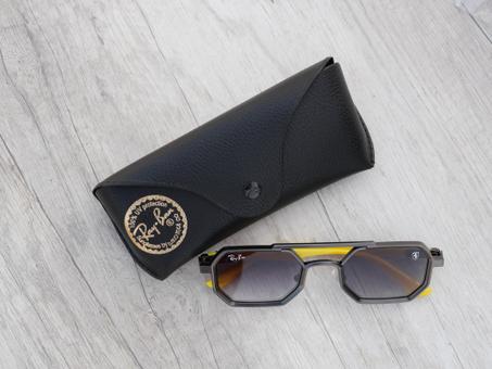 Ray-ban ferrari