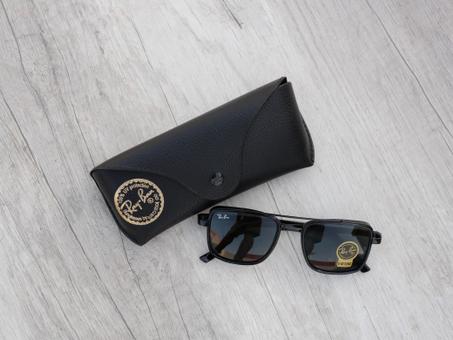 Ray-Ban classic