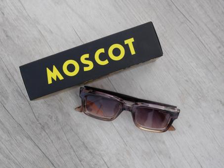 Moscot square