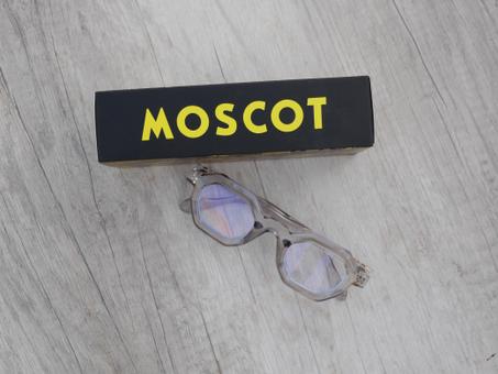 moscot transparent cadre gris