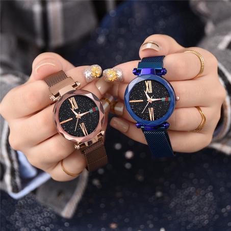 ساعات نسائية