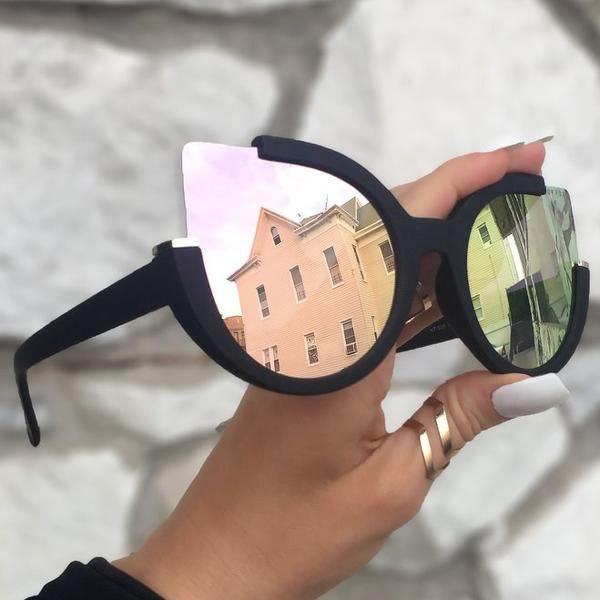 Sunglasses in Mirror Rose Gold