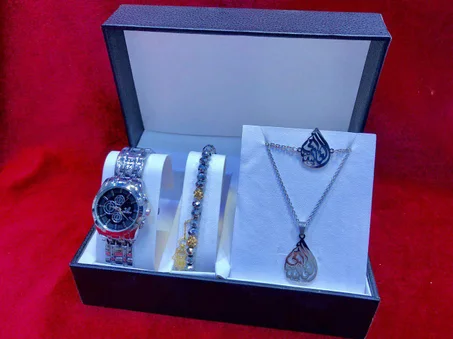 مجموعة أكسسوارات للأم  جودة عالية + كمية محدودة