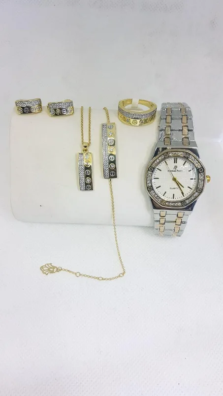 مجموعة أكسسوارات نسائية راقية و عالية الجودة