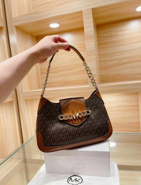 الجديد في الشياكة😉