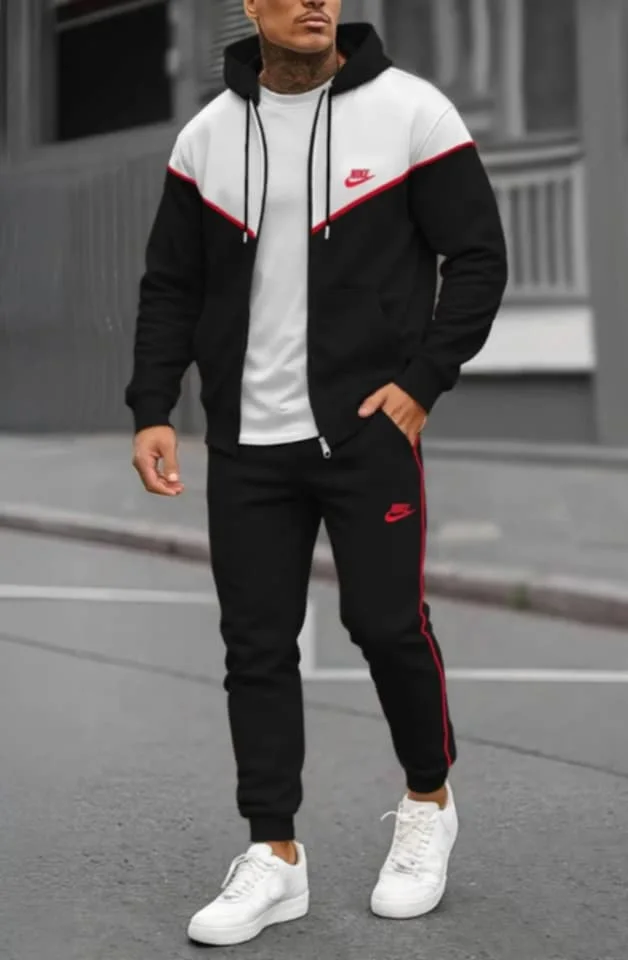 طقم رياضي رجالي  بتصميم عصري - متوفر بـ 3 ألوان مميزة