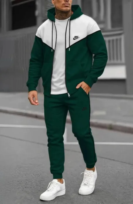 طقم رياضي رجالي  بتصميم عصري - متوفر بـ 3 ألوان مميزة