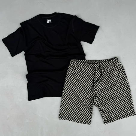 ENSEMBLE TSHIRT NOIR SAMPLE SHORT CARREAUX