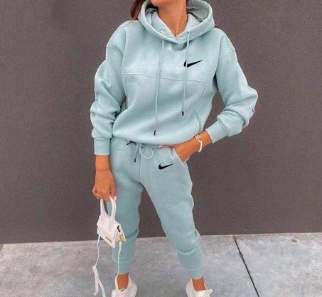 ترنج Nike حريمي شتوي