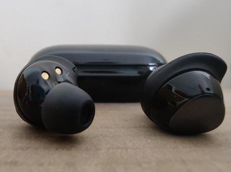 سماعة Buds Plus Semi Original أسود-ابيض