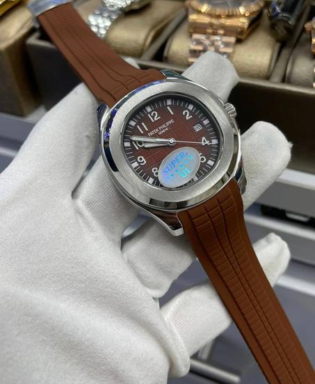 PATEK PHILIPPE AQUANAUT MARRON