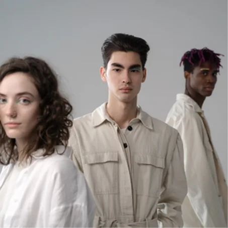 ملابس شباب وبنات