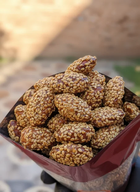 لوز زنجلان  Sesame Almonds