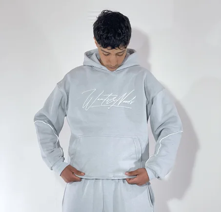 Sweatshirt à capuche gris