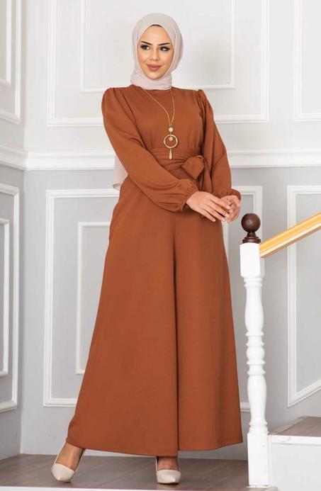 Combinaison détaillée avec poche