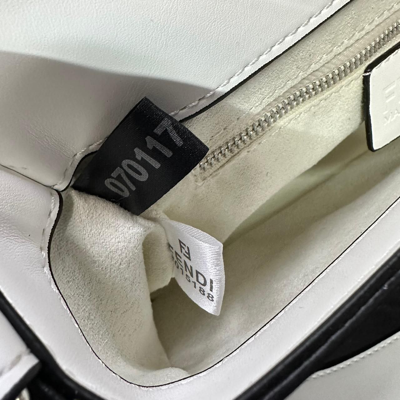 stores/c0735c803d7c20d6e5c0a21e4283cd88/products/53Jv6u8jUjp9k8UdEbJuMzNwca5ogLiiK7vhtgWO.jpeg