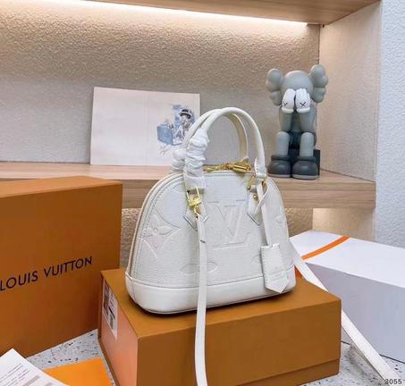 LOUIS VUTTION WOMENS BAGS-9908