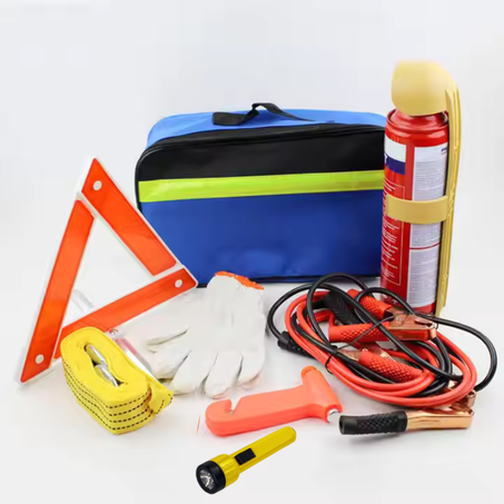 Kit de herramientas con linterna para automóvil