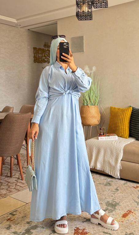 قفطان صيفي أنيق باللون الأزرق السماوي