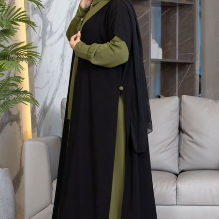 عباية راقية بـ 4 قطع - موديل فاخر بثوب كريب حري