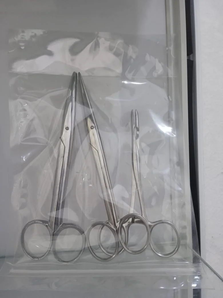 CISEAUX CHIRURGICAUX DROIT - 14cm