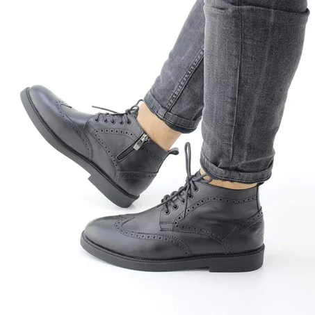 حداء جلدي (أسود)