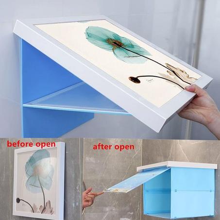 لوحة ديكورية في نفس الوقت منظم يمنح المساحة داخل الحمام