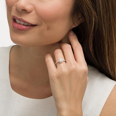 الخاتم أنيقة