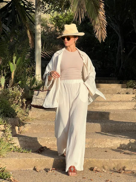 ✨ Ensemble Élégant Ensyjama – Confort & Raffinement au Quotidien