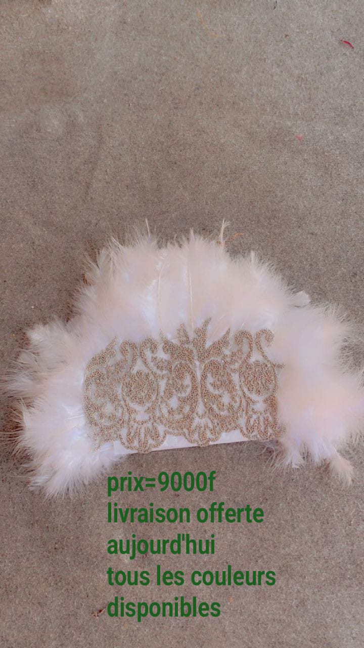 éventail de décoration pour mariage ou baptême couleur blanche le décoration Géry