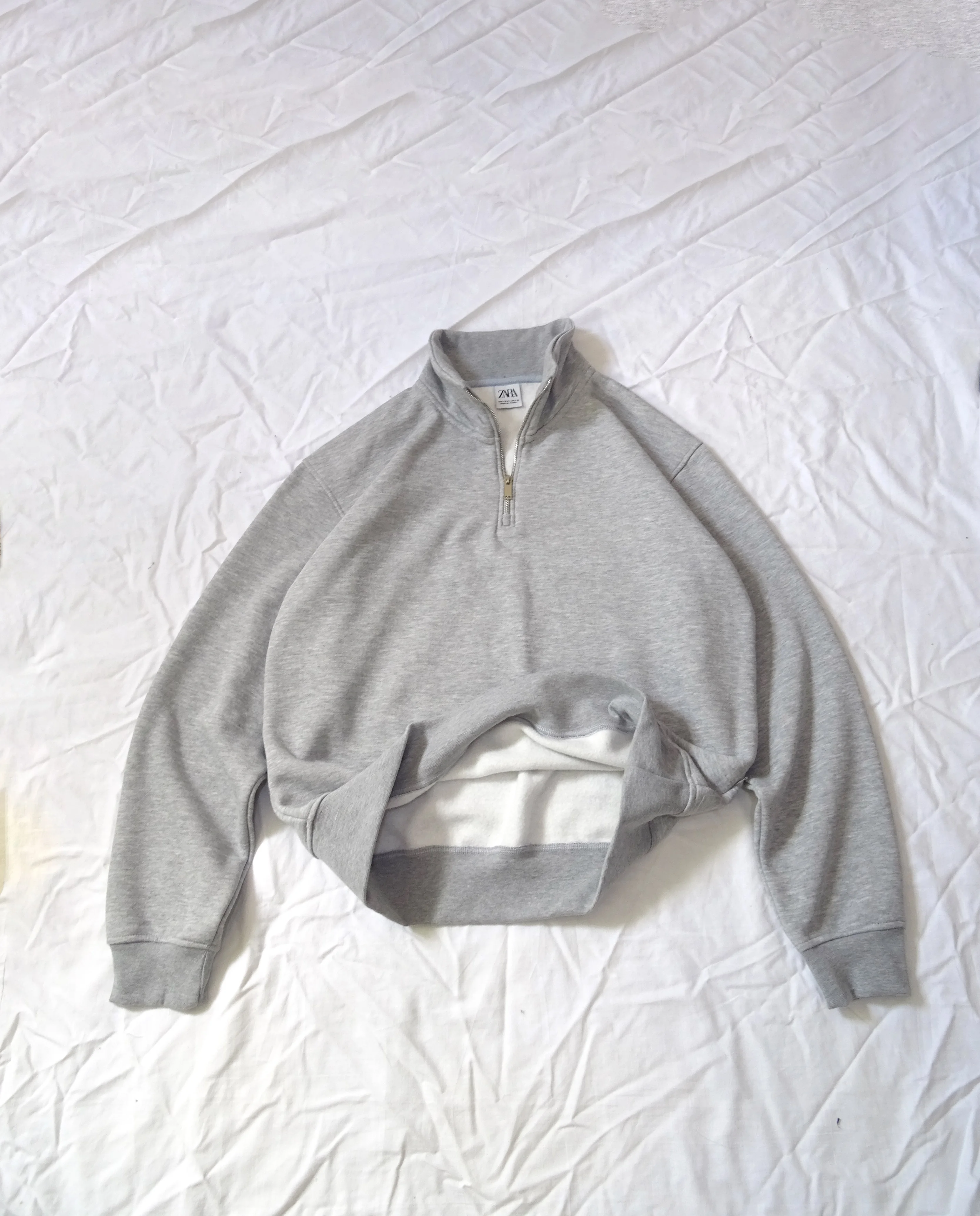 Zip Sweatshirt – Everyday Comfort