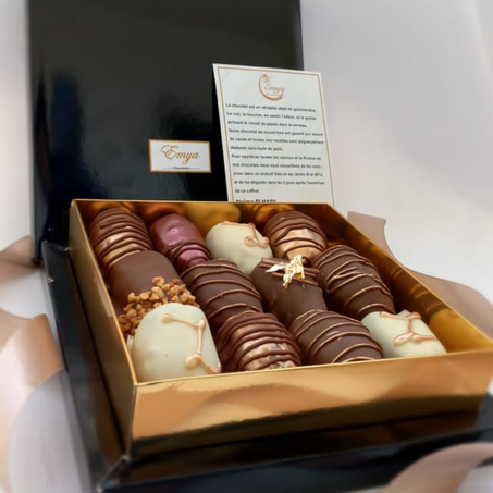 boite 12 pièces dattes Majhoul prestige