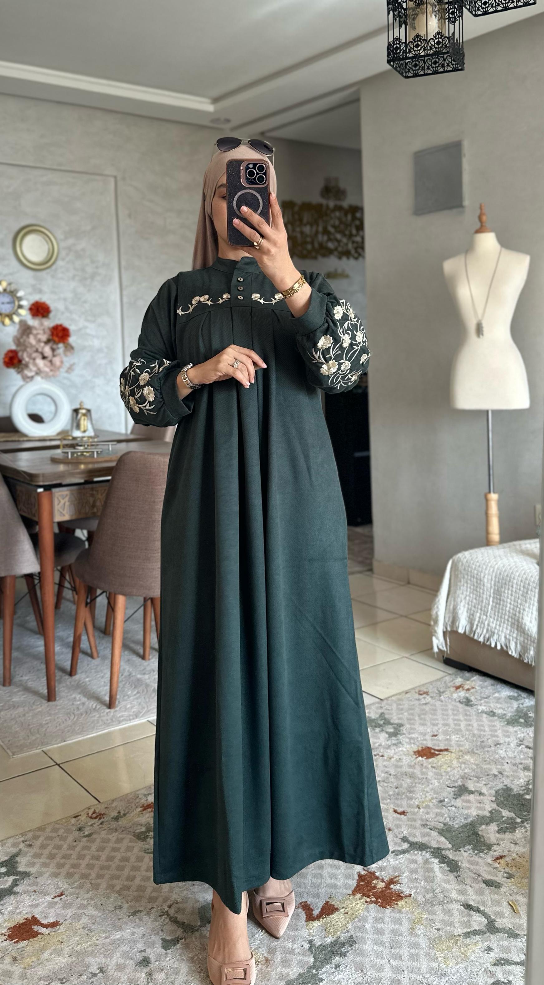 Robe avec Tarza – Élégance et Tradition pour l’Aïd !