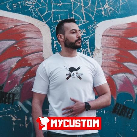 1 T-shirt pack Roronoa Zoro front and back