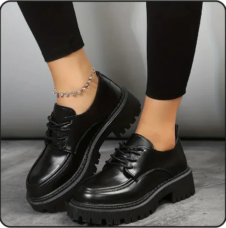 حذاء نسائي أكسفورد عصري الذي يمزج بين الراحة والأناقة