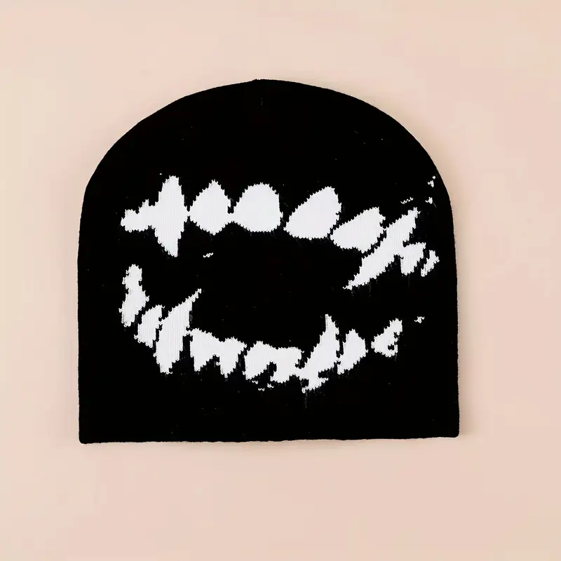 BLACK BEANIE