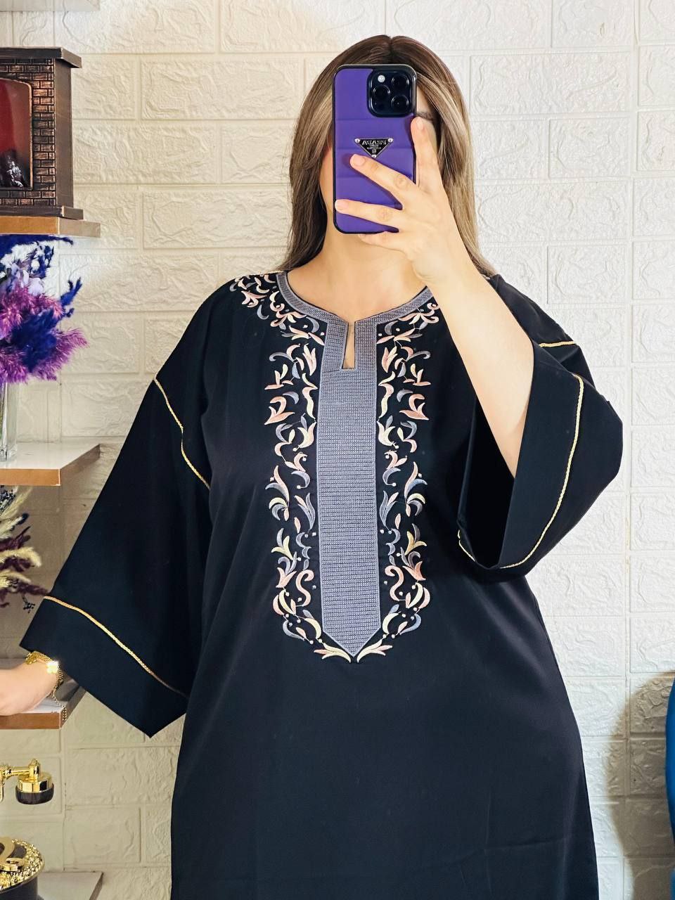 فراشة تأخذك إلى عالم من الفخامة و الاناقة مطروزة بالصقلي