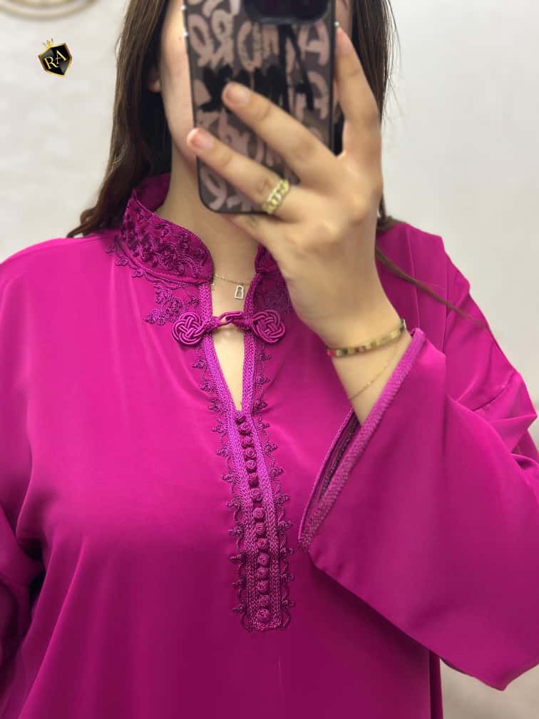 جلابة 2 بياس اللي كل العيون غادي تشوفك فيه