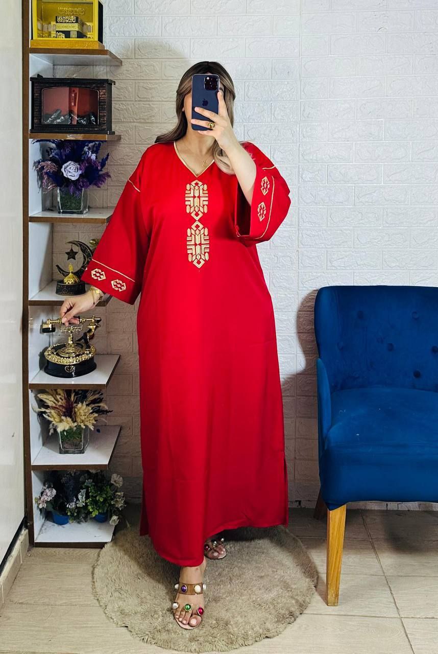 فراشة تأخذك إلى عالم من الفخامة و الاناقة مطروزة بالصقلي