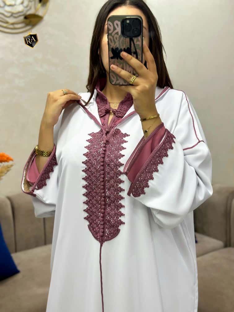 جلابة 2 بياس اللي كل العيون غادي تشوفك فيه