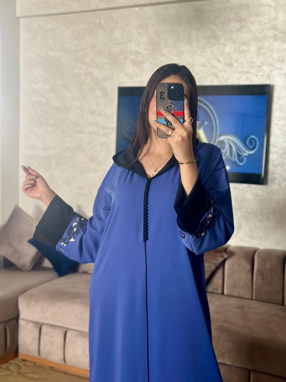 جلابة مخزانية بالكرناج مطروزة بالرباطي عين او عقدة نص توق