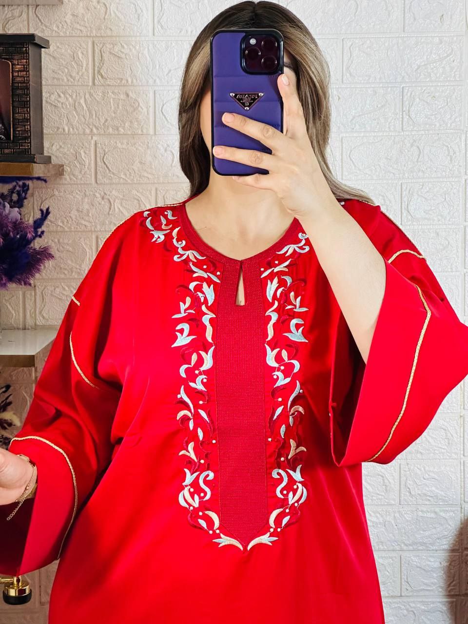 فراشة تأخذك إلى عالم من الفخامة و الاناقة مطروزة بالصقلي